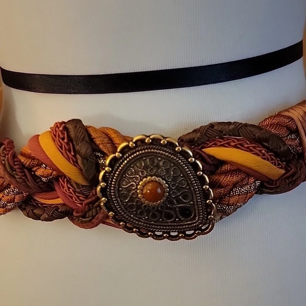 Crocheted Belt with Paisley Accent